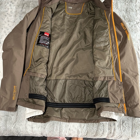 Helly Hansen Helly Tech performance jacket - Picture 4 of 7